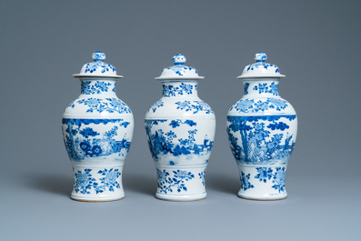 Three Chinese blue and white vases and covers, Kangxi mark, 19th C.