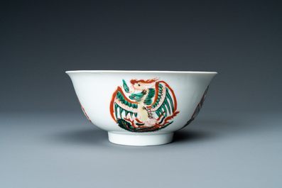 A Chinese famille verte 'phoenixes' bowl, Chenghua merk, Kangxi