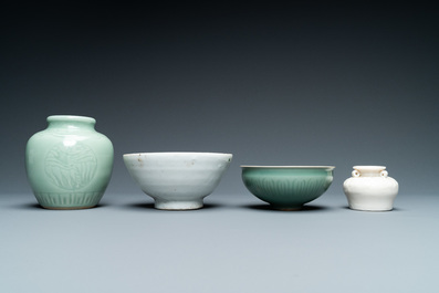 Three Chinese monochrome celadon and blanc de Chine vases and two bowls, 19/20th C.