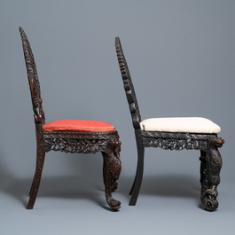 Twee Anglo-Indische koloniale of Ceylonese opengewerkte houten stoelen, 18/19e eeuw