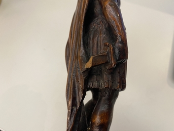 Une statue de David avec la t&ecirc;te de Goliath en buis sculpt&eacute;, Flandres, 17&egrave;me