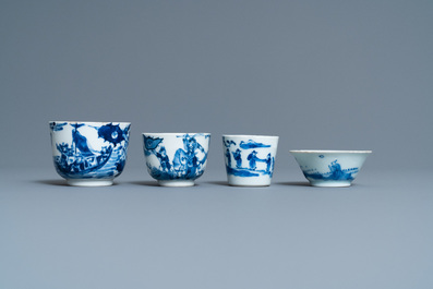 Four Chinese blue and white cups, 19th C.