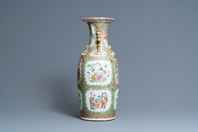 A Chinese Canton famille rose vase, 19th C.