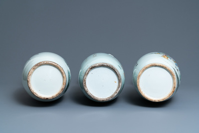 Three Chinese famille rose vases, 19/20th C.