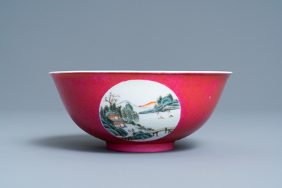 A Chinese ruby-ground bowl with landscape medallions, 19/20th C.