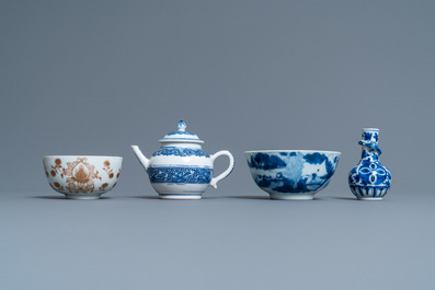 A varied collection of Chinese porcelain, Kangxi and later