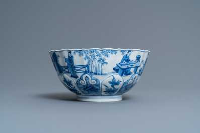 Un bol en forme de lotus en porcelaine de Chine en bleu et blanc &agrave; d&eacute;cor des 'Sept sages dans la for&ecirc;t de bambou', marque de Chenghua, Kangxi