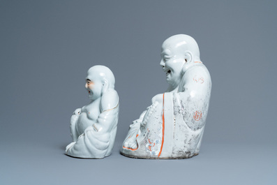 Five Chinese famille rose and white figures of Buddha, seal marks, 19/20th C.