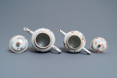 Une collection d'objets &agrave; th&eacute; en porcelaine de Chine en bleu et blanc, famille rose, verte et de style Imari, Kangxi/Qianlong