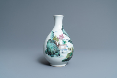 A Chinese famille rose 'yuhuchunping' vase with a mountainous landscape, 19/20th C.