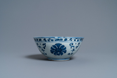 A varied collection of Chinese porcelain, Ming and Qing