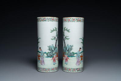 A pair of Chinese famille rose hat stands, 'Lin zhi cheng xiang' mark, Republic