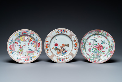Five Chinese famille rose plates, Yongzheng/Qianlong