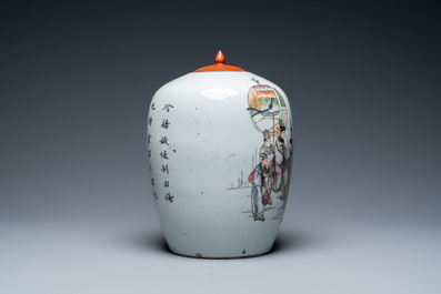 Six vases et une bo&icirc;te couverte en porcelaine de Chine, 19/20&egrave;me