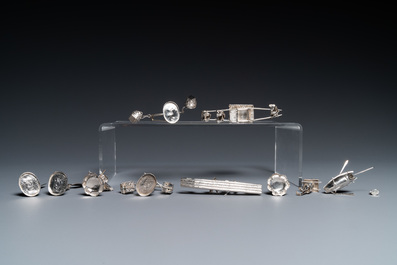 A collection of Chinese silver miniatures, a powder box and a table ornament, 19/20th C.