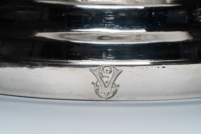 Un tazza au carpe dragon en argent, Chine, 19/20&egrave;me