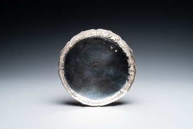 Un tazza au carpe dragon en argent, Chine, 19/20&egrave;me