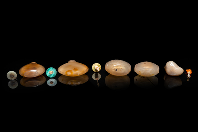 Five Chinese agate snuff bottles, 19th C.