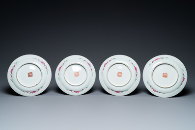 Quatre assiettes en porcelaine de Chine famille rose pour le march&eacute; Straits ou Peranakan, 19&egrave;me