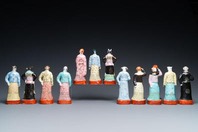 Un ensemble complet des douze animaux du zodiaque en porcelaine de Chine famille rose, marque de Hongxian, R&eacute;publique