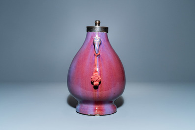 Un vase en porclaine de Chine &agrave; &eacute;mail flamb&eacute; mont&eacute; en lampe, Qianlong