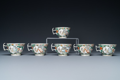 Een Chinees Canton famille verte 14-delig theeservies in presentatiekoffer, 19e eeuw