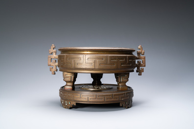 A large Vietnamese bronze censer on stand, 19/20th C.