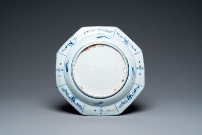 A Chinese blue and white octagonal dish with a dignitary, Transitional period