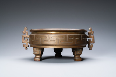A large Vietnamese bronze censer on stand, 19/20th C.