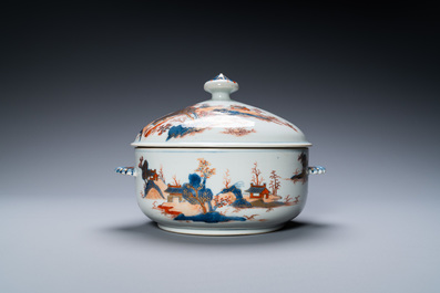 Une terrine couverte en porcelaine de Chine de style Imari, Qianlong