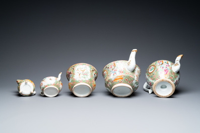 A Chinese Canton famille rose Scottish market Ormiston armorial 27-piece tea service, 19th C.