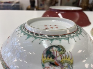 Een diverse collectie Chinees porselein, 19/20e eeuw