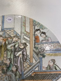 Une plaque en porcelaine de Chine qianjiang cai, 19/20&egrave;me