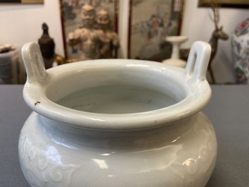 A large Chinese blanc de Chine censer with jade-topped wooden lid and stand, 18/19th C.