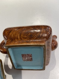 Une th&eacute;i&egrave;re couverte en porcelaine de Chine &agrave; d&eacute;cor faux-bois, marque de Qianlong, R&eacute;publique