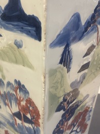 Un vase de forme carr&eacute;e en porcelaine de Chine en bleu et blanc, c&eacute;ladon et rouge de cuivre, Kangxi