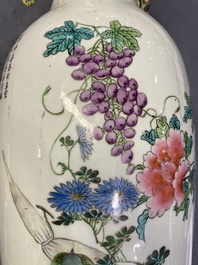 Un vase en porcelaine de Chine qianjiang cai &agrave; double d&eacute;cor, 19/20&egrave;me