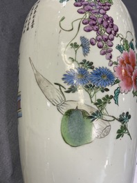 Un vase en porcelaine de Chine qianjiang cai &agrave; double d&eacute;cor, 19/20&egrave;me