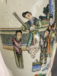 Un vase en porcelaine de Chine qianjiang cai &agrave; double d&eacute;cor, 19/20&egrave;me