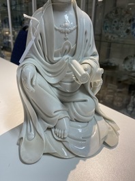 A Chinese Dehua blanc de Chine figure of Guanyin, Boji Yuren mark, 18/19th C.