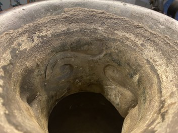 Un vase de forme 'zun' &agrave; d&eacute;cor zoomorphe en bronze, Chine, Kangxi