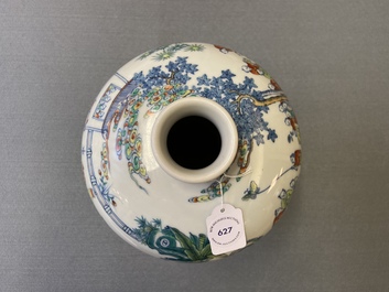 Un vase de forme 'meiping' en porcelaine de Chine doucai &agrave; d&eacute;cor des '100 gar&ccedil;ons', marque de Chenghua, 20&egrave;me
