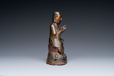 Une figure de Bouddha en bronze dor&eacute;, Chine, Ming