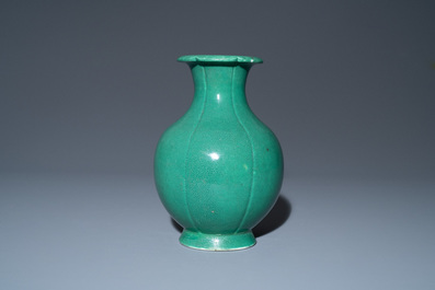 A Chinese monochrome green-glazed vase, Yongzheng seal mark, 18/19th C.