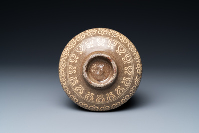 A Korean Buncheong stoneware teabowl, Joseon, 16/17th C.