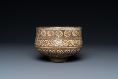 A Korean Buncheong stoneware teabowl, Joseon, 16/17th C.