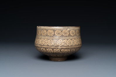 A Korean Buncheong stoneware teabowl, Joseon, 16/17th C.