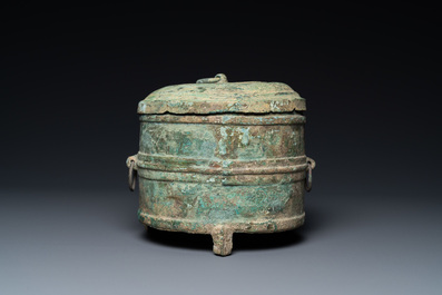 Een Vietnamese bronzen warmhoudkom voor wijn, Han-Viet, ca. 1e eeuw v.C./3e eeuw
