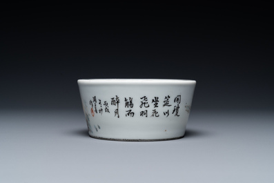 Un lave-pinceaux en porcelaine de Chine qianjiang cai &agrave; d&eacute;cor d'un paysage, sign&eacute; Zhou Zi Shan, dat&eacute; 1886