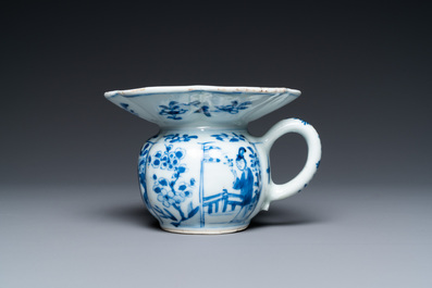 A Chinese blue and white spittoon, Kangxi